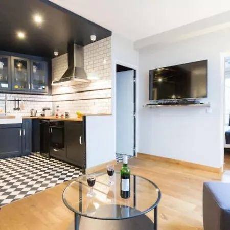 Guestready - Design - Center Opera Bastille Paris